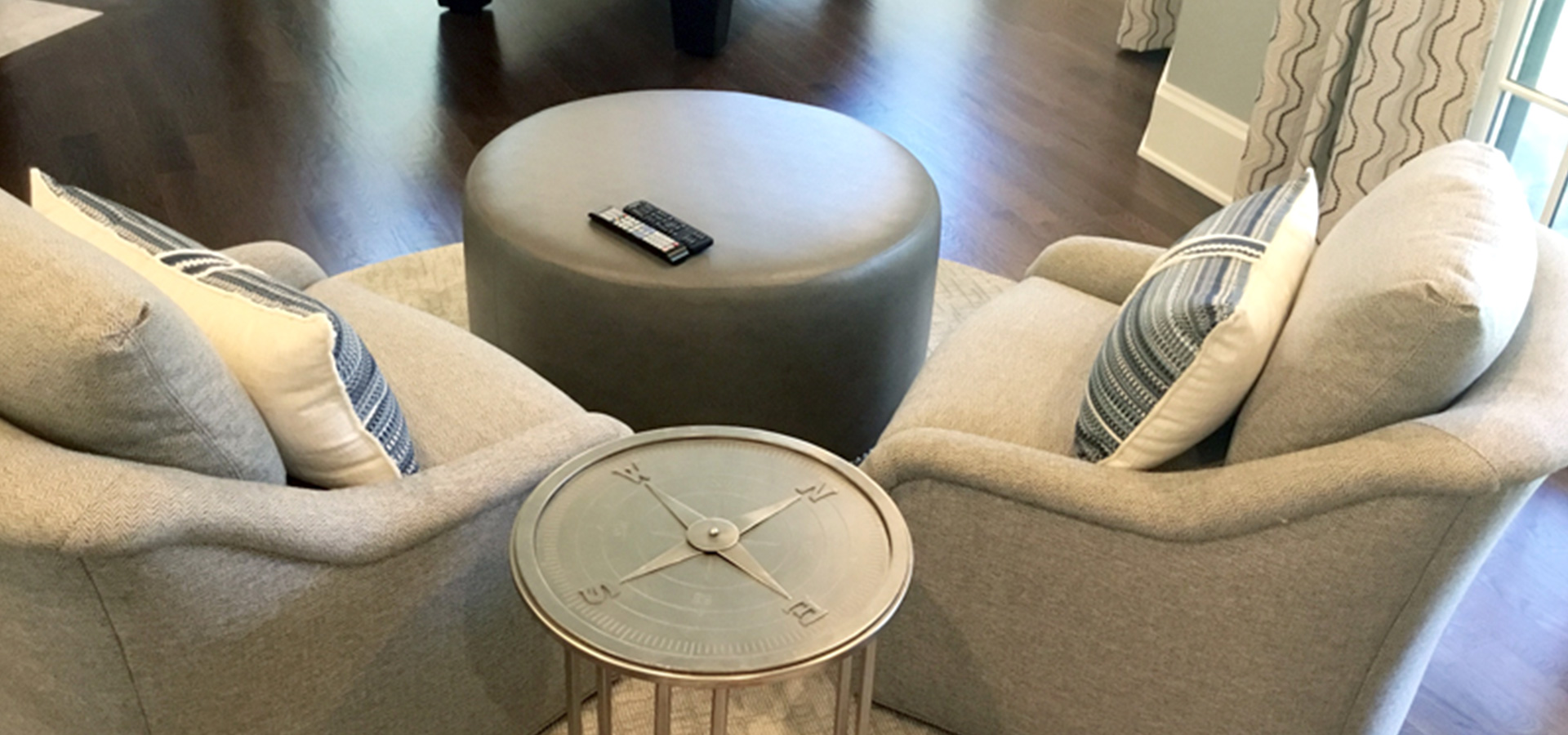 bark two chairs compass